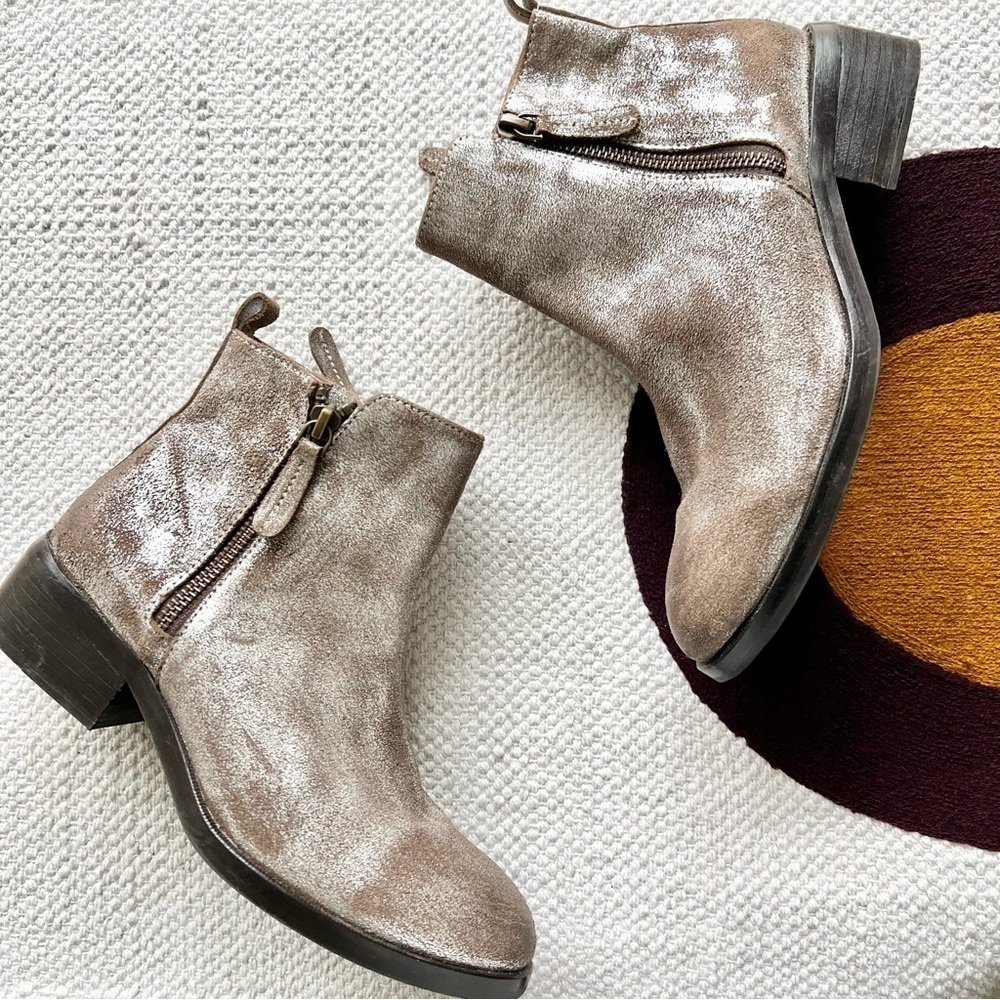 Anthropologie seychells metallic double zipper boots size 6
